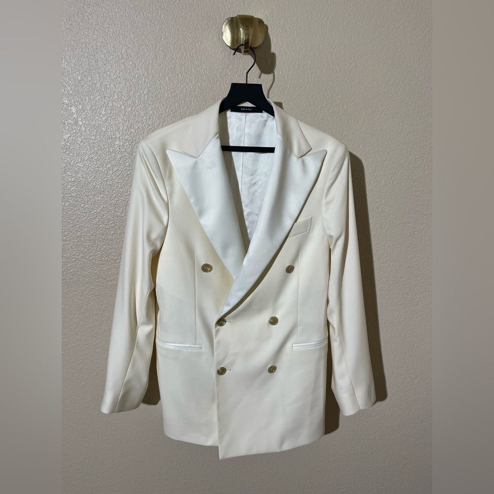 Sold  - Picture 2 of 8